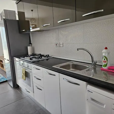 Royal Sun One-bedroom In Long *