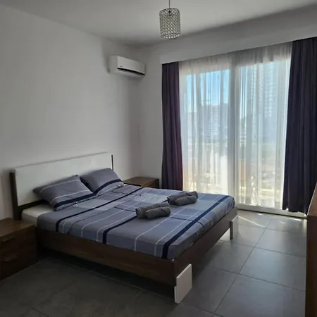 Apartamento Royal Sun One-bedroom In Long